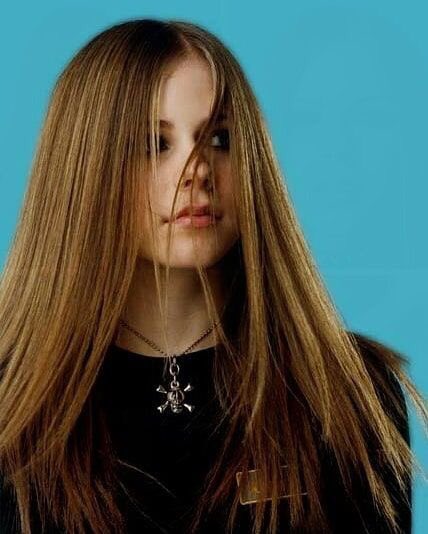 headabovewter's tweet photo. Guys, we must do everything for our @AvrilLavigne to win! MAXIMUM READINESS! If Avril doesn't win a Grammy, she will WIN this award. WE WORK RIGHT NOW MORE!!!!! GO GO GO LBS! @martincr91 @blueskiex @RomanBigBoy @4words_ru @avrilllavignews and other!! 💪💪💪💪

#JFCAvrilLavigne 🚨 https://t.co/w2UVBJtcPh