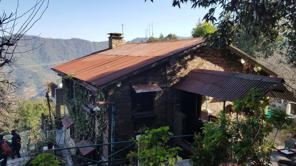 unhotelier's tweet image. It&apos;s never too early in the year to take a break! Try these unhotels - from 30 to 300 km from Delhi.

These Unhotels can give you just the detox you need: The City Escape, Sanctuary in the Hills, and Mountain Retreat.

#WorkDetox #Unhotel