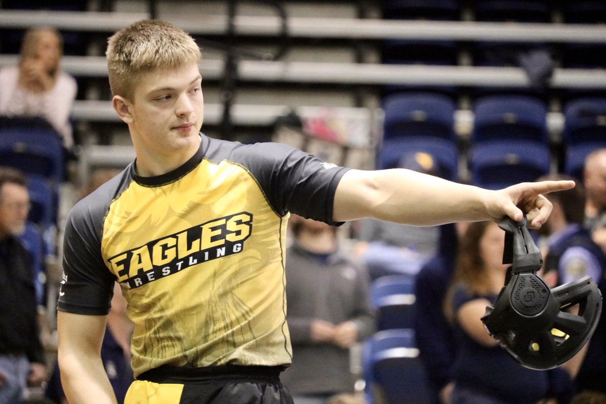 LevidRodriguez1's tweet photo. Two more weeks till 2020 KHSAA State Championship. It’s crunch time, let’s push & work hard. #AimHigh, #JCHSWrestling, #whoisnumberone, #Eagle4Life, @JCAthletics_ https://t.co/FiNuifNYgQ