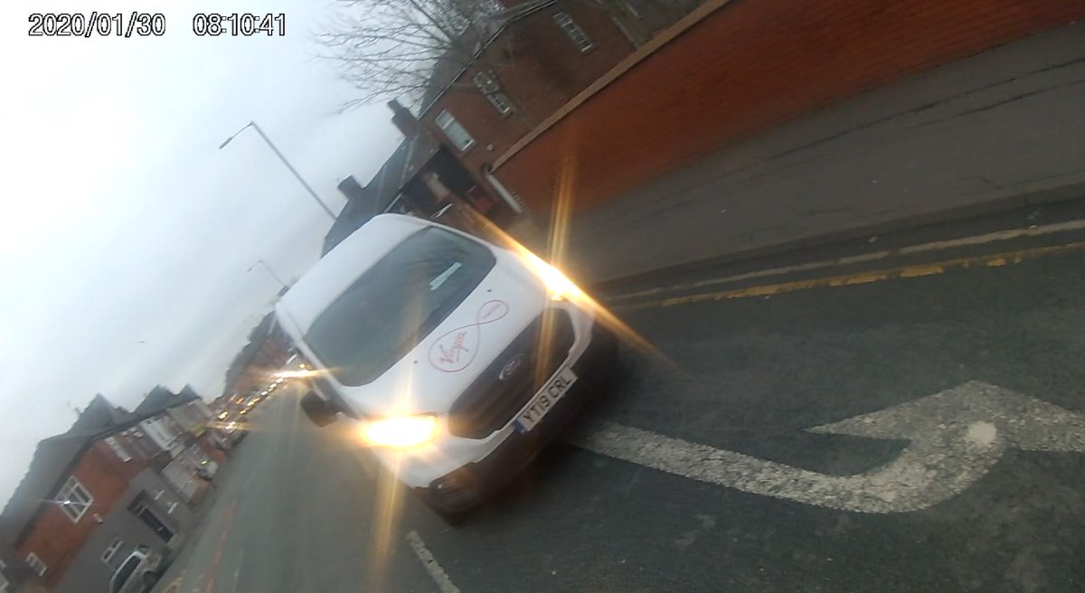 hennycare's tweet photo. It would be nice if your drivers didn't use their mobiles while driving (6 points, £200 fine) @virginmedia Maybe you should provide them with handsfree sets if they need to make calls while mobile? Number plate YT19 CRL Location Manchester https://t.co/4B7wC0AoNq