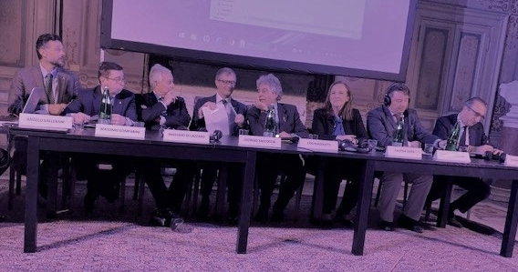 Lo Spazio Italiano al convegno dell' Aerospazio Polacco per opportunità d' investimenti e cooperazione <a href="/LDO_Space/">Leonardo Space</a> <a href="/Thales_Alenia_S/">Thales Alenia Space</a> <a href="/telespazio/">Telespazio</a> <a href="/ASI_spazio/">Agenzia Spaziale ITA</a> <a href="/e_geos/">e-GEOS</a> <a href="/SITAELspa/">SITAEL</a>  <a href="/CTNA_aerospazio/">CTNA</a> <a href="/Aero_Lombardy/">Lombardy Aerospace Cluster</a> <a href="/DTA_Aerospace/">DTA</a> <a href="/LazioInnova/">LazioInnova</a> <a href="/finpiemonte/">Finpiemonte</a> <a href="/letiziadavoli/">Letizia Davoli 🚀</a> <a href="/cespazio/">C'è Spazio©</a>