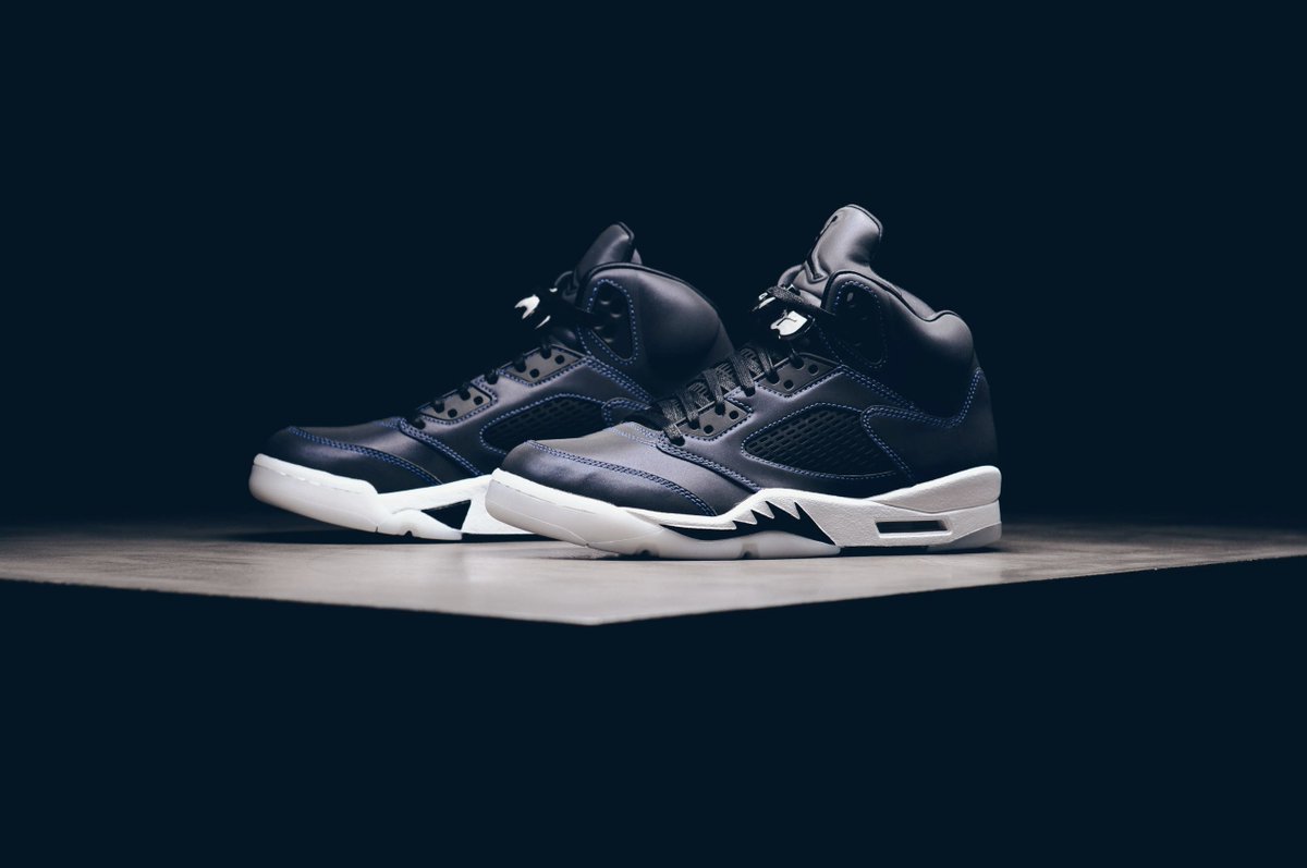 air jordan wmns 5 retro oil grey