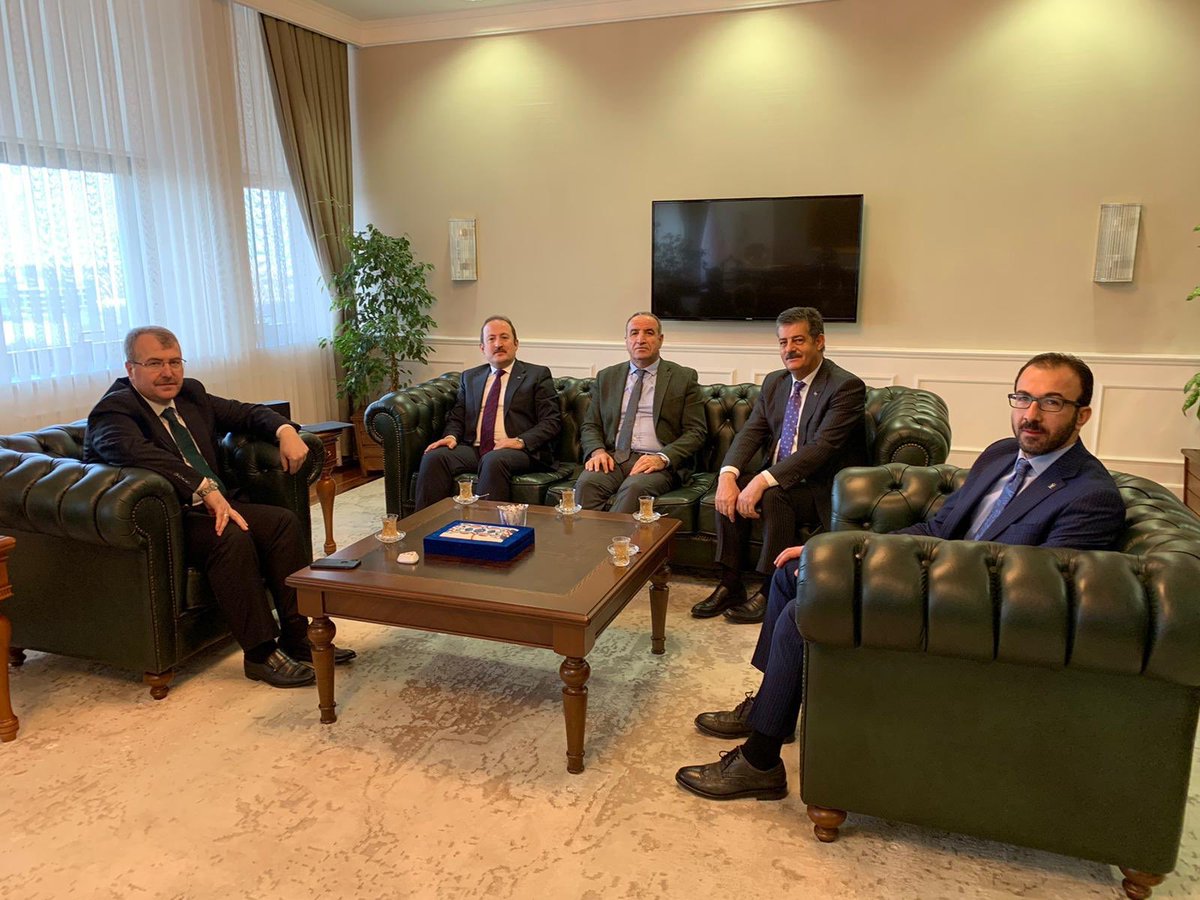 İlimizin sağlık alanındaki yatırımlar ile ilgili, Valimiz Ali Hamza PEHLİVAN, Milletvekili Rizgin BİRLİK ve İl Başkanımız İ.Halil ERKAN ile birlikte, Sağlık Bakanlığını ziyaret ederek, Sağlık Bakan Yardımcılarımız Şuayip BİRİNCİ ve Halil ERDEMİR ile görüşmede bulunduk.