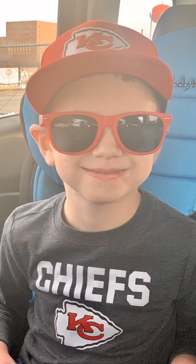 Citizen_Ross's tweet photo. Tailgate Day at @PlatteCountyR3 and #CaleMan has got his look down. Wonder where he gets his hat style? 🤔 #ChiefsKingdom https://t.co/BaQGURNxle