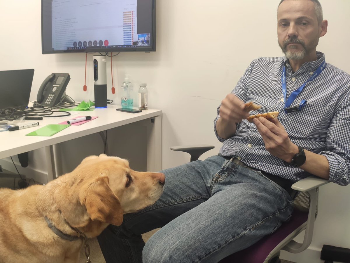 A ver, chicos, yo nunca me quejo por aquí, ¿no? pero, no sé, ¿no creéis que el catering debería ser para todos?