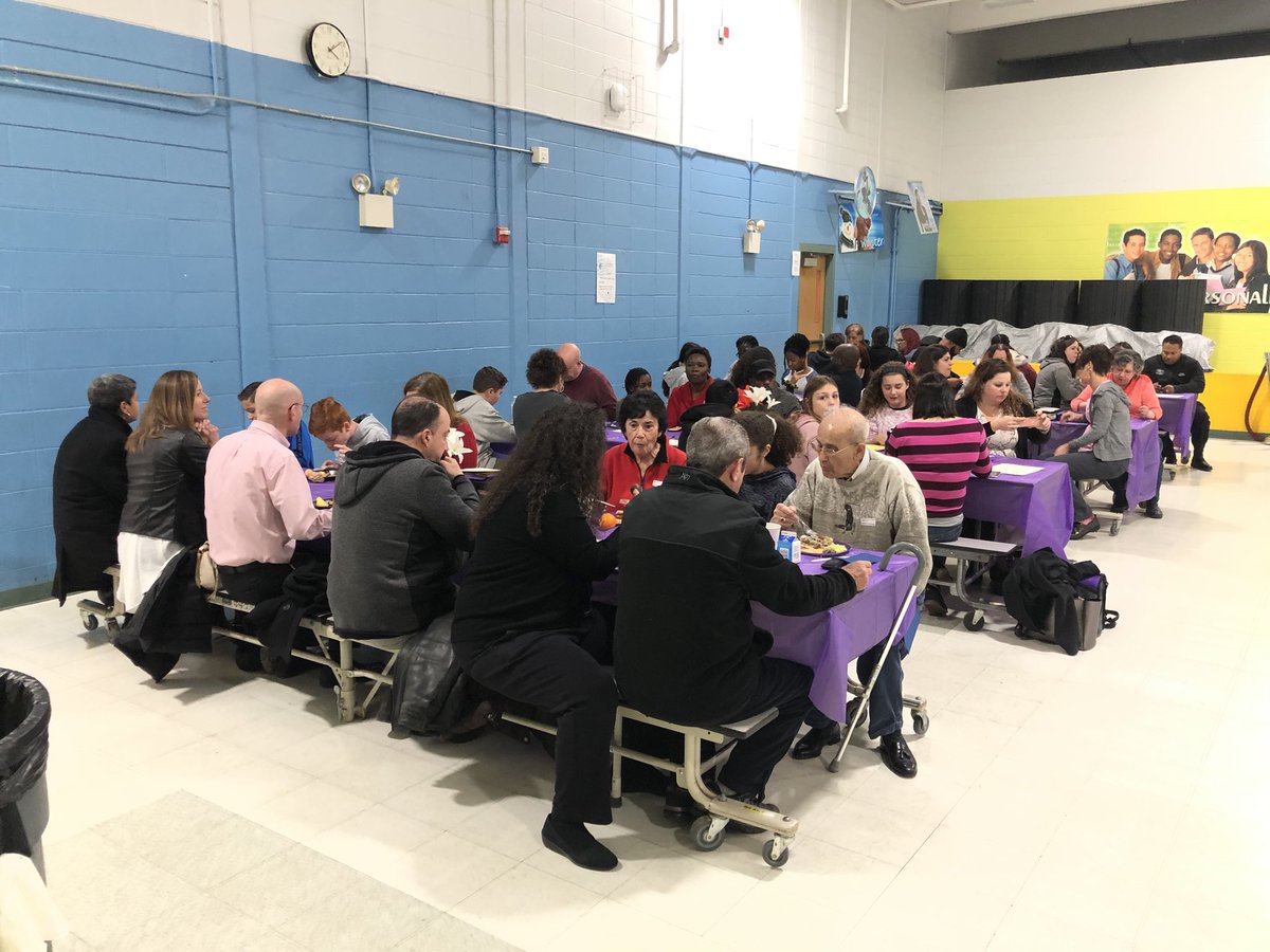 bmsbobcats1's tweet photo. Our Students of the month and their families at Birchwood!!! ⁦@joegoho⁩ ⁦@NPAsstSupt⁩ https://t.co/2eUgFMsEFF