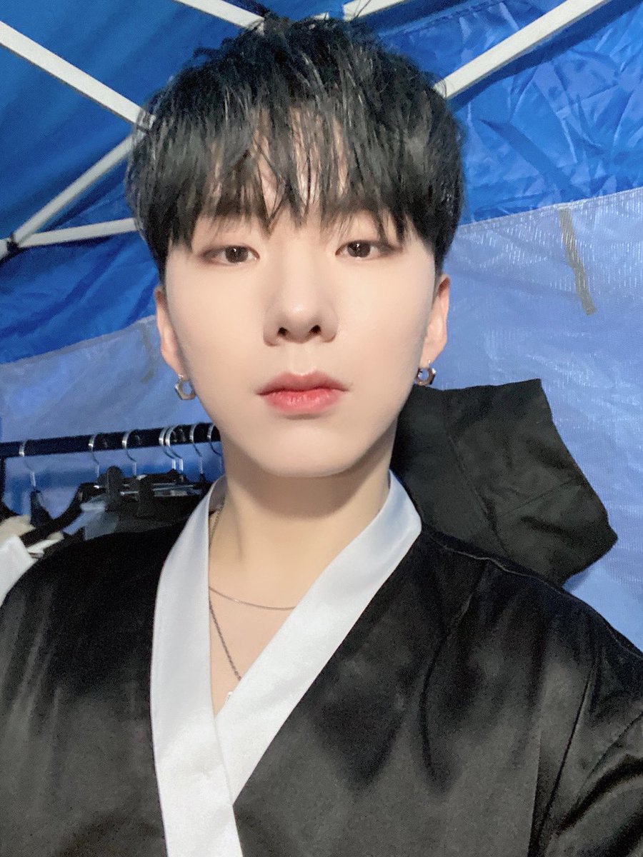 OfficialMONSTAX's tweet photo. [#기현] 오늘 많이 와준 몬베베들 너무너무 고맙구 응원해준 몬베베들 모든 몬베베들 다 고마워요!!!! https://t.co/yYjzspNzW3