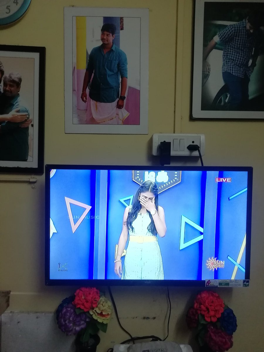 jackudhay's tweet photo. Today Sastima Funny Moment Happynesh Today Showum Semma 😂😂🤩🤩🤩🤩🤣🤣🤣🤣🤣🤣 @Sastika_R @SastikaArmy @Sastika_Fan @sastikthequeen1 https://t.co/DAhjMQTz3M