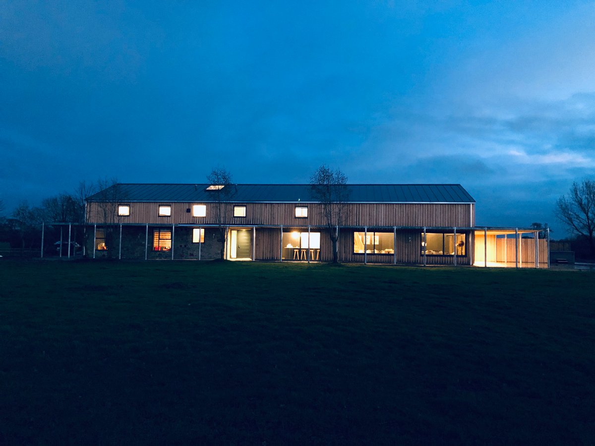 Come and stay for <a href="/CheltenhamRaces/">CheltenhamRacecourse</a> Festival week. Luxury accommodation with easy access to train and motorway links #races #stayinluxury #letshide #inthecountry