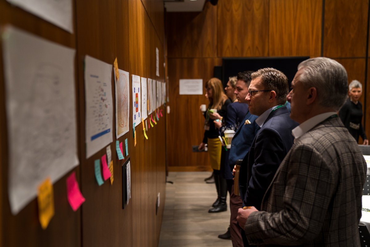 iveybusiness's tweet image. What does your organization’s system look like? Participants of the Ivey Innovation Learning Lab kick off the morning with a gallery walk featuring their own organization’s systems maps. #innovation #systemsthinking