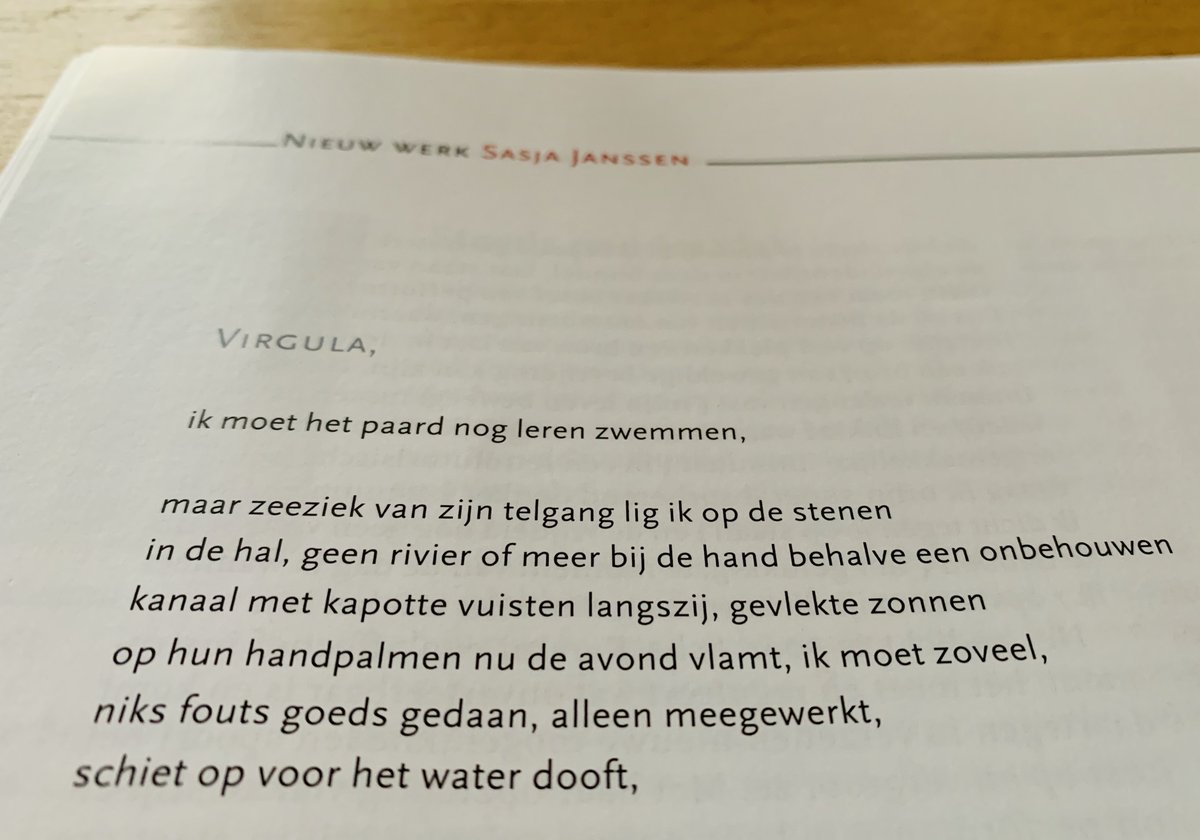 Ter gelegenheid van #gedichtendag vandaag een fragment uit het langere gedicht 'Virgula,' van #sasjajanssen dat in de nieuwe editie van #Awater staat <3