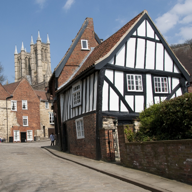In case you missed it, we're running the following Summer Schools this July 2020:

🎥 Documentary Production
🎞️ Filmmaking 
🎬 LIVE TV Studio Production  
💻 Creative Computing
✍️ Interior Design
🏛️ Architecture

For dates, fees &amp; FAQ's👉👉 bit.ly/2RCAp29
@UniLincolnArts