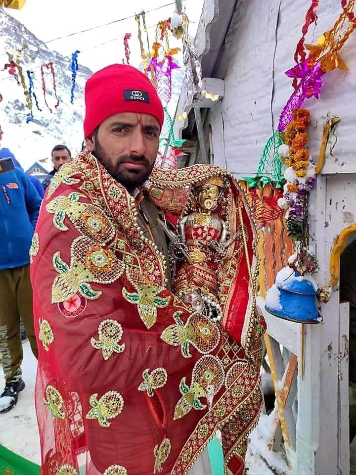 jmuencyclopedia's tweet image. माँ मचेल के दर्शन.....जय माँ चंडी 
#जय_माता_दी

#Machailyatra2020  #jammuencyclopedia
@JammuTourism @CMGuptaOfficial @KhajuriaManu @manhasvikas41 @AnsuyaJamwal @JammuKashmirNow @radionews_jammu @CMGuptaOfficial @VoiceofDogras @MinOfCultureGoI @tourismgoi @DrJitendraSingh