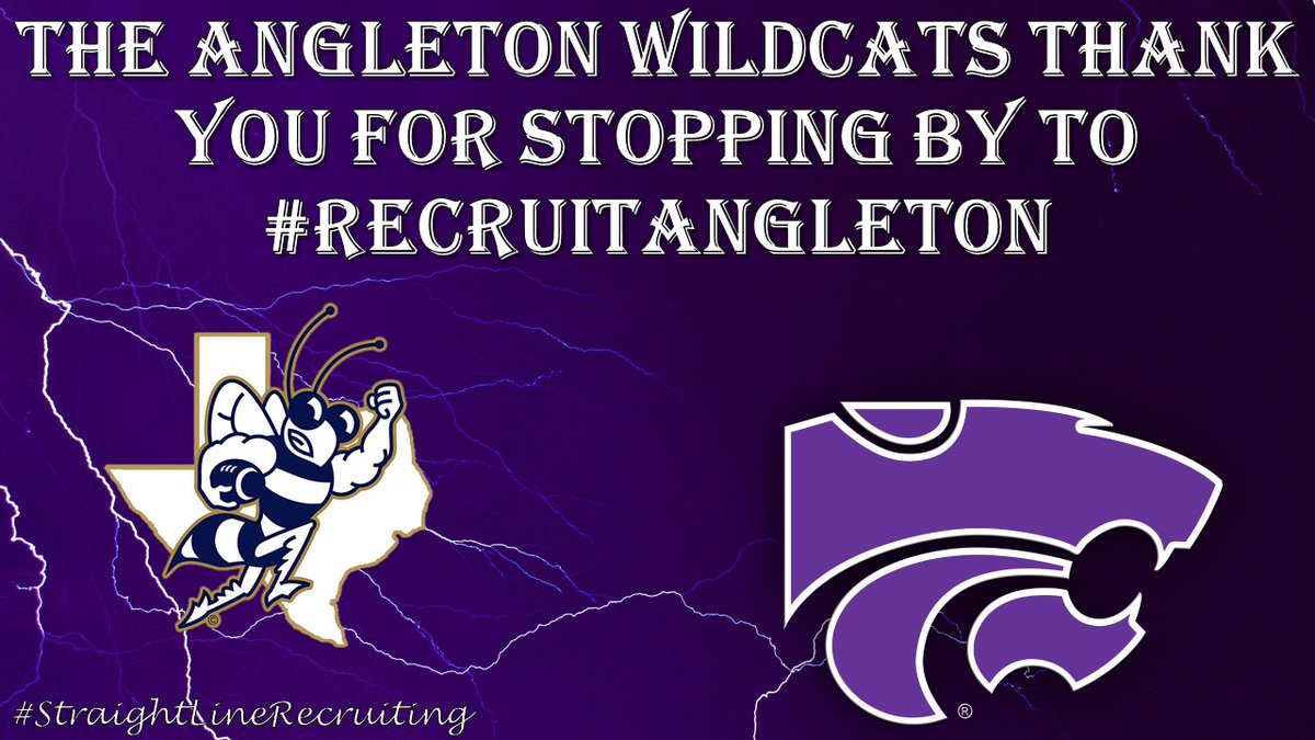 PurpleReignFB's tweet image. Thank you to @CoachSnyde and @HPUFootball for stopping by to #RecruitAngleton! #StraightLineRecruiting #PurpleReign