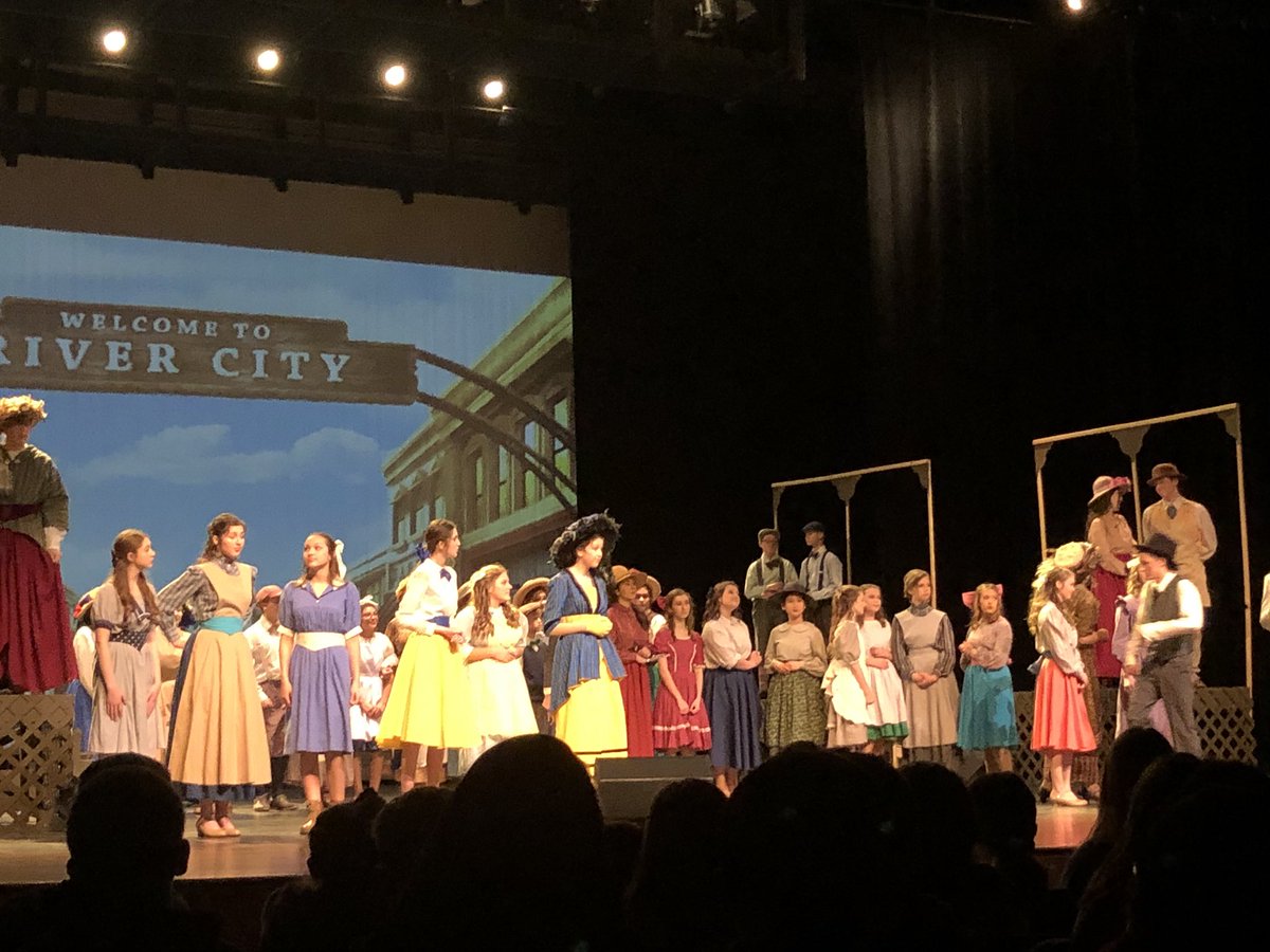 TobolaMath's tweet photo. A special showing of “The Music Man” @MidloHeritage for our 5th graders @Longbranch_Elem everybody come watch this weekend! #misdproud https://t.co/28RNbNSNPo