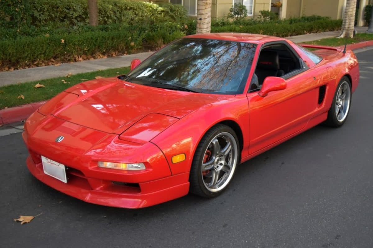 1992_acura_nsx_15801355206724221e9d363e2feLeft_Front_1-940x627.jpg