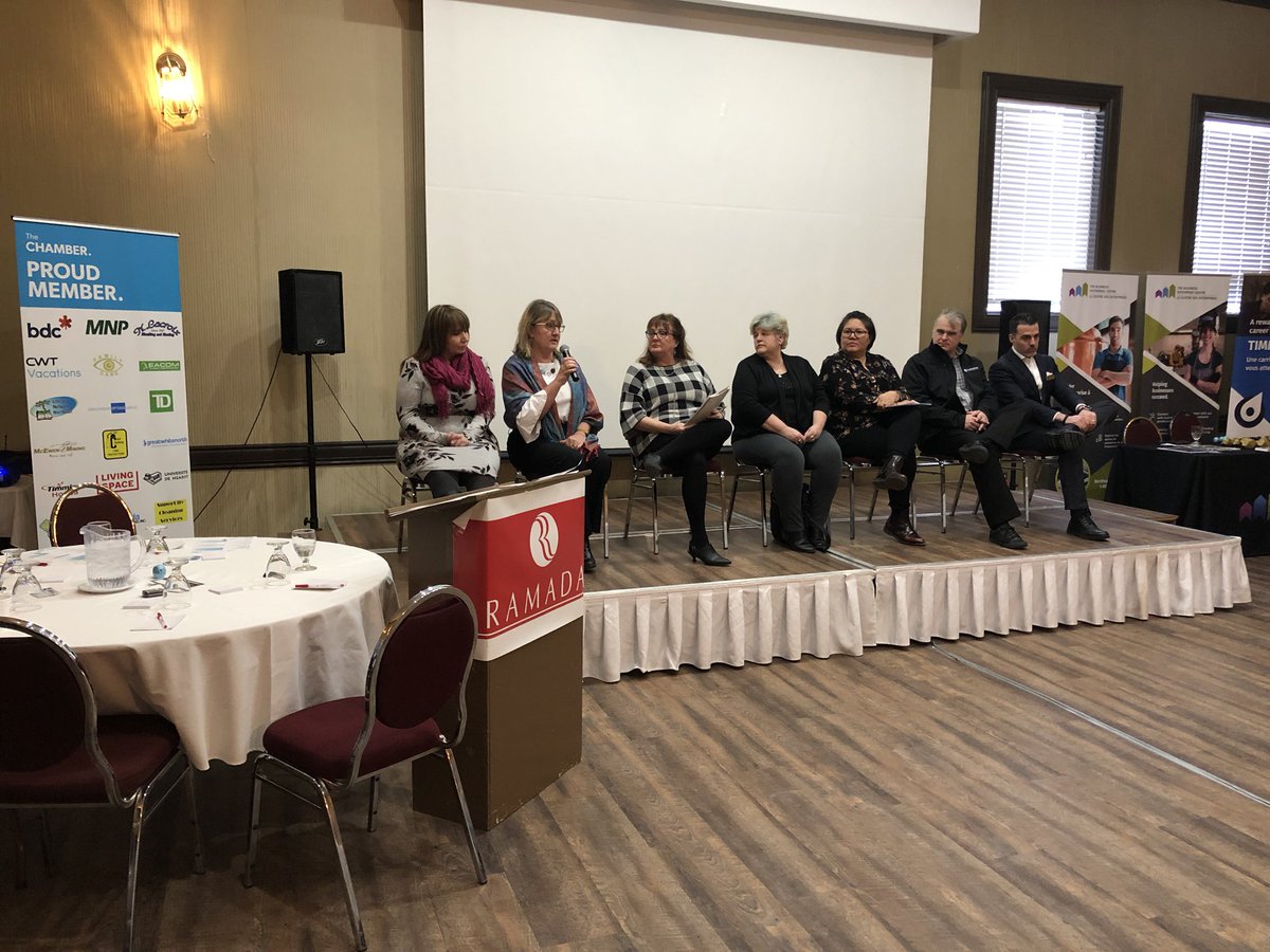 TimminsChamber's tweet photo. Our panel of services available for employers is underway and explaining the ways they support business. #sharinglessons #workforcesummit https://t.co/vvTYg5jjrH