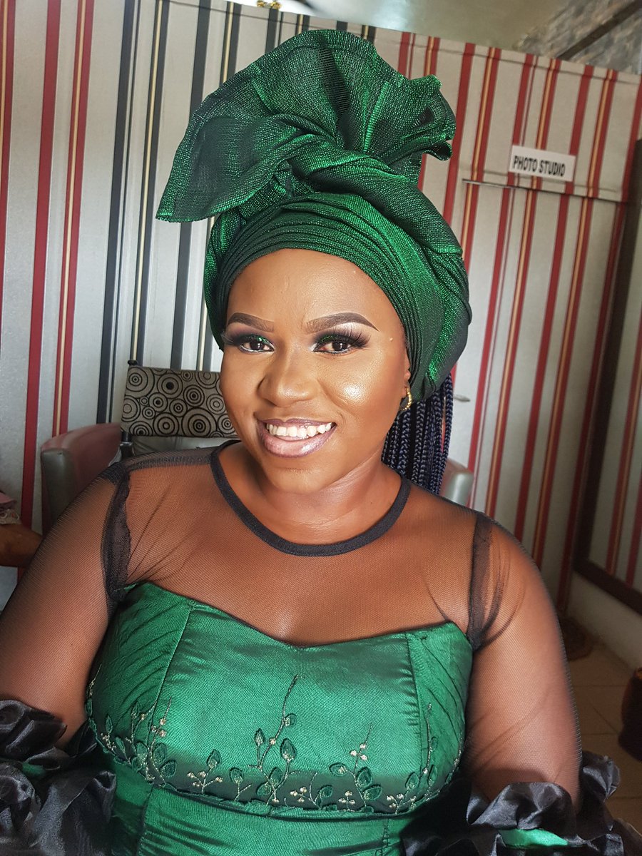 Marketplug2's tweet image. Hi, my name is Augusta. I'm a professional market errand plug in Port Harcourt. I basically bring the market to you.

My services also includes being your reliable kitchen assistant as I prepare food items to your individual perception and satisfaction. @_DammyB_ @PHtraffic