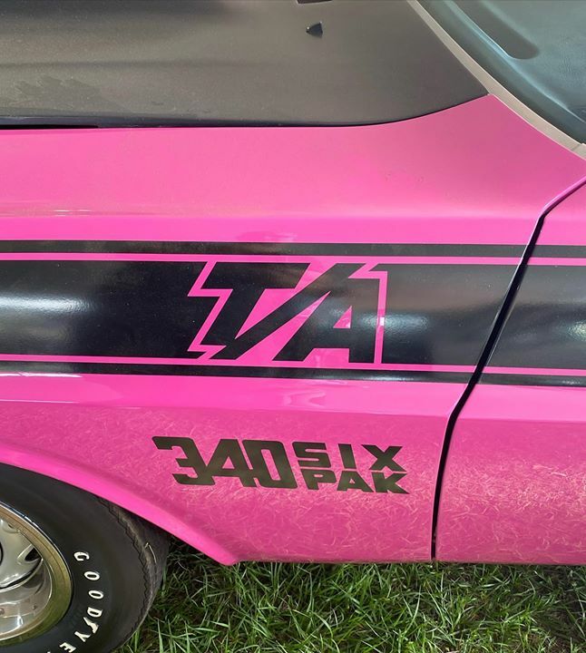 ClassicCarWirin's tweet photo. T/A Thursday #challenger #pink #pantherpink #fm3 #dodgechallengerta #1970 #t/a #challengerta #1970challengerta #340 #sixpak #mopar #transam #moparmuscle #dodgeofficial #cars #classiccar #classic #carsofinstagram #americanmuscle #musclecars #classiccarwir… https://t.co/AD7f0kifxo https://t.co/2ZMBLRfReE