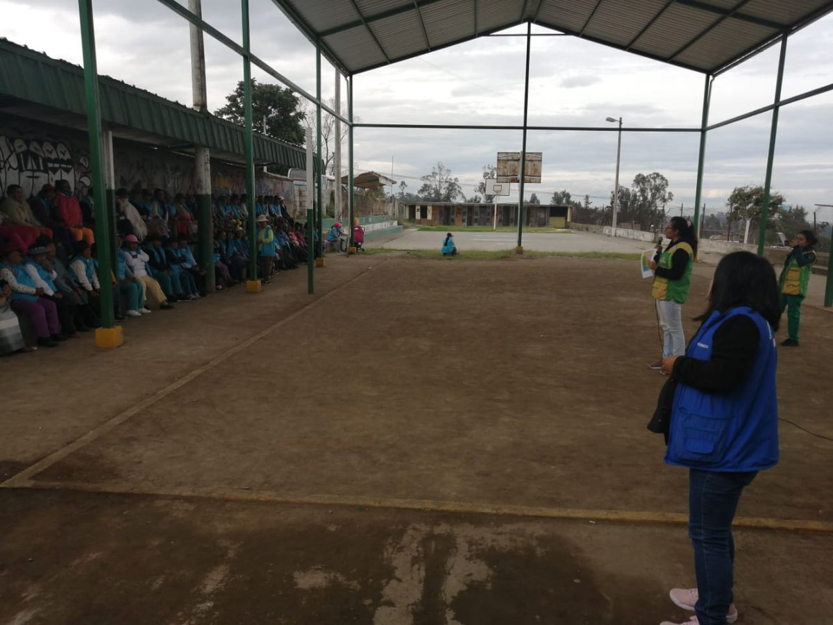 Salud_Napo's tweet photo. #Cayambe | Centro de Salud Ascázubi, presenta medidas de prevención contra el coronavirus a club de Adulto Mayor "Mis mejores años" de la parroquia del mismo nombre. #SaludParaTodos #Coronavirus https://t.co/944vbWkWit