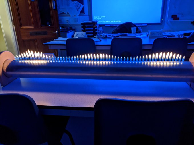 QG_Science's tweet photo. It's been a busy day in the Queen's Gate Science Department! This morning, Year 12 Physics looked at standing waves with a Ruben's tube #QGScience https://t.co/sBoO9XZZzj