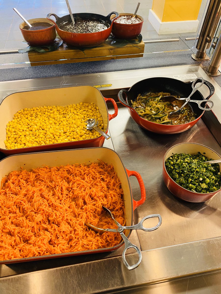 Jodi_Flik_FALV's tweet photo. #eastwest #currythaichicken #chefjet @FlikISDining https://t.co/yuT4SskcP1