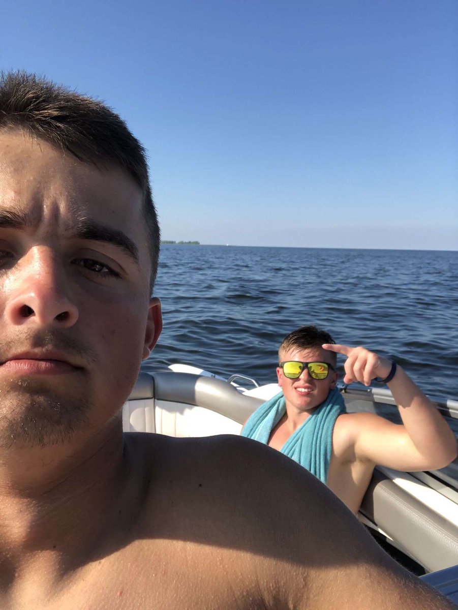 BryceDeBouche's tweet photo. Happy bday beeeeg boy!!!! #QOTY #nojon @nuge_59 https://t.co/4NI7nLdKkB