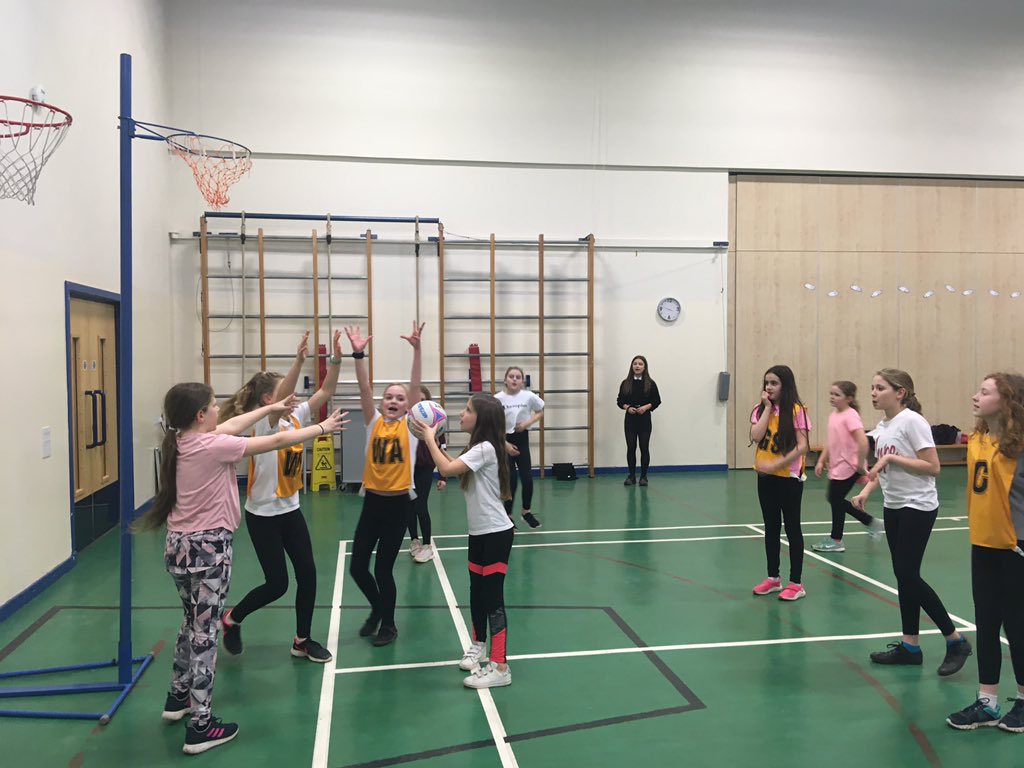 ActiveSchAngus's tweet image. Millie &amp;amp; Alisha #returningpupils bring Street Netball to @seaview_ps Thank you for making us buzz 🐝 about sport!  @MonihighPE @sturroxk #gettingactive #changinglivesthroughsport #netball #community