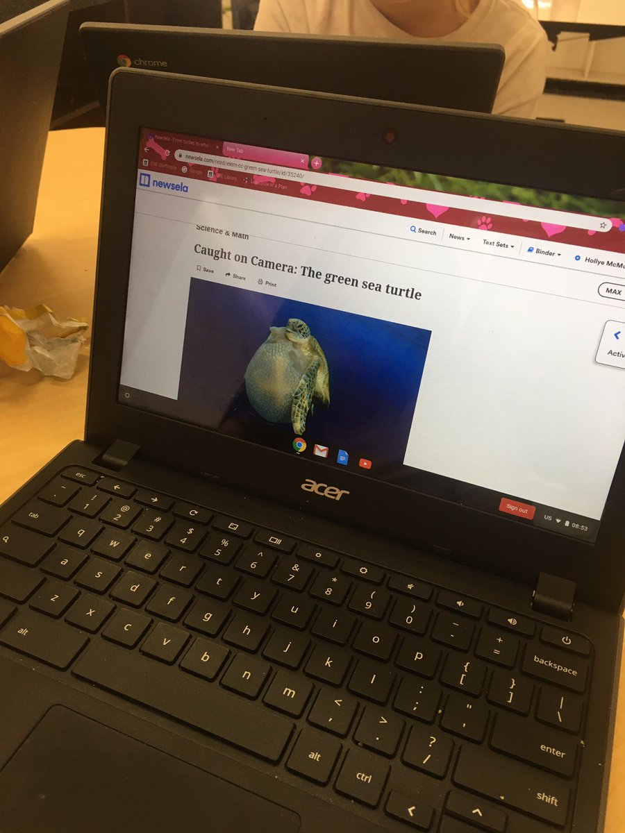 Maggie820's tweet photo. #emsloveslearning RTI regroups using Newsela to practice “just right reading” of current events that interest them. #CBElIteracy @letaylor82 @ernestmorrowcbe https://t.co/uSSqUjij5O