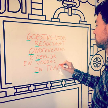 JDIondernemers's tweet photo. Hoe creatief waren je medewerkers op #gedichtendag ?  https://t.co/rhfV8PvY2p https://t.co/7ZD90eyiKy