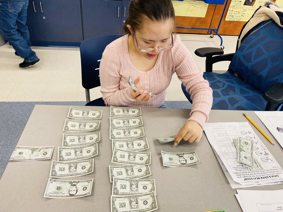 Miss_Diakos's tweet image. I LOVE watching my students grow. Finding multiple ways to get the same value was once a challenging task! Can you see her thinking and how confident she looks?! So much of what we learn and do in the classroom is used in our daily lives. #STEPforSuccess #Transition