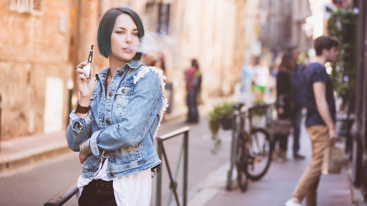 CAIsocial's tweet photo. #Vaping in #HOAs and #CondoAssociations is a hot topic around the country. @KevinHirzel #AssociateAttorney expands on the #community vaping issue. >>https://t.co/4gxpYvQqiV
Follow @CAIadvocacy to keep track of this issue and other bills. >>https://t.co/Gg0BgYfEE0
#HOAresources https://t.co/BcEk9y2MBd
