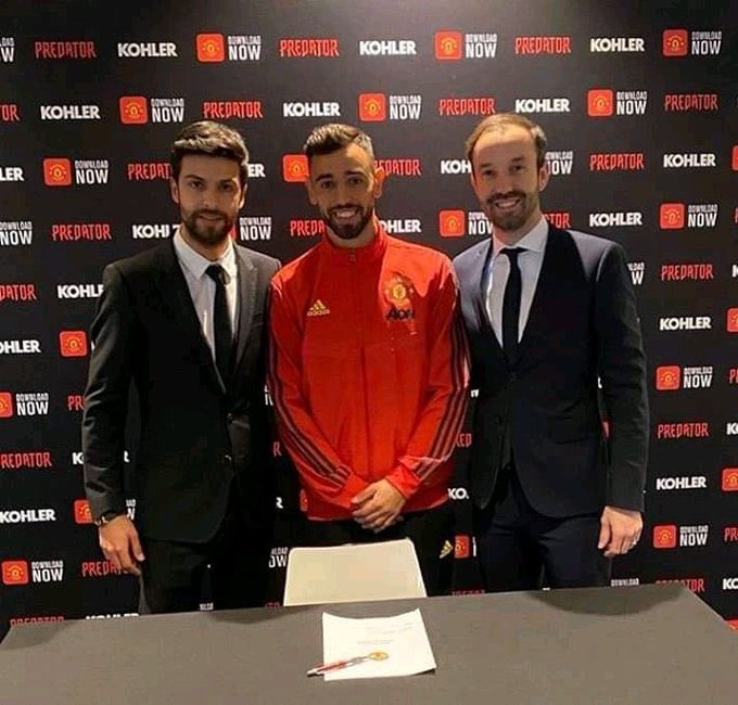 Emmylite_Utd's tweet photo. Welcome to the biggest football club in the world #BrunoFernandez #BrunoDay https://t.co/ZFLxbMCP57