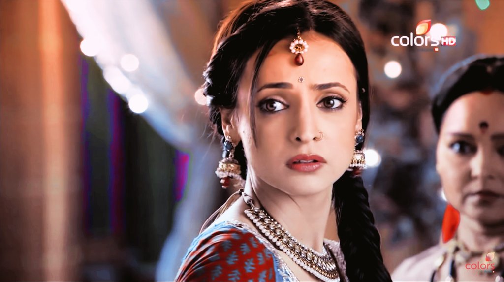 Hey pretty pretty #SanayaIrani  #Rangrasiya