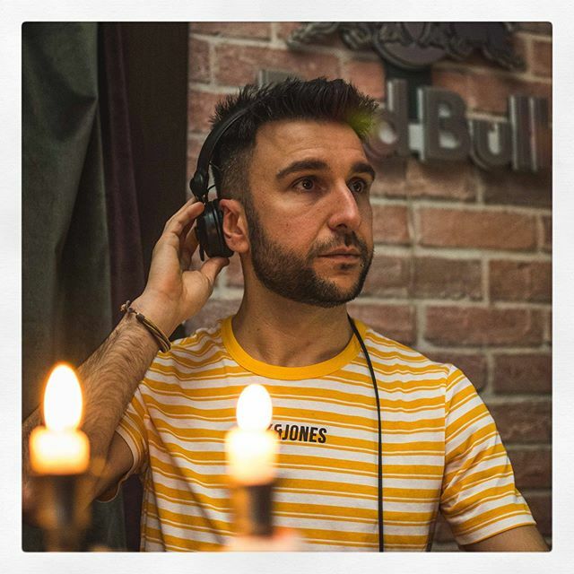 SilverIvanov's tweet photo. at @365laopera
.
.
.
#housemusic #dj #techhouse #silverivanov #sofia #bulgaria https://t.co/xZgy8hmIVr https://t.co/xFsD2nVFDL