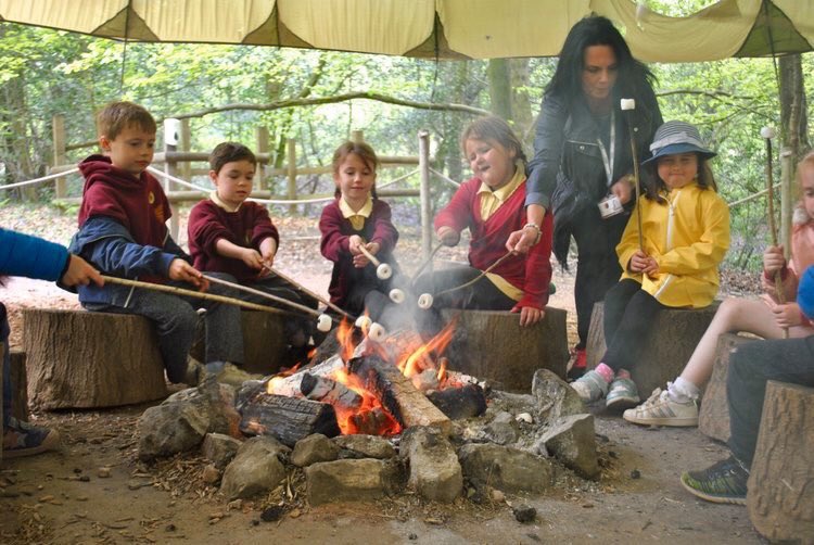 TheRanchCardiff's tweet photo. 👩‍🏫👨‍🏫🧒👦👧 CALLING ALL TEACHERS! 👧🧒👦👨‍🏫👩‍🏫

We're almost full already for trips before Easter, so book your 2020 school trip now before spaces run out!!!

Spaces available from March 16th - July 17th😆

Get in touch: info@mountainviewranch.co.uk / 02920 886666 https://t.co/81MDPPOY91
