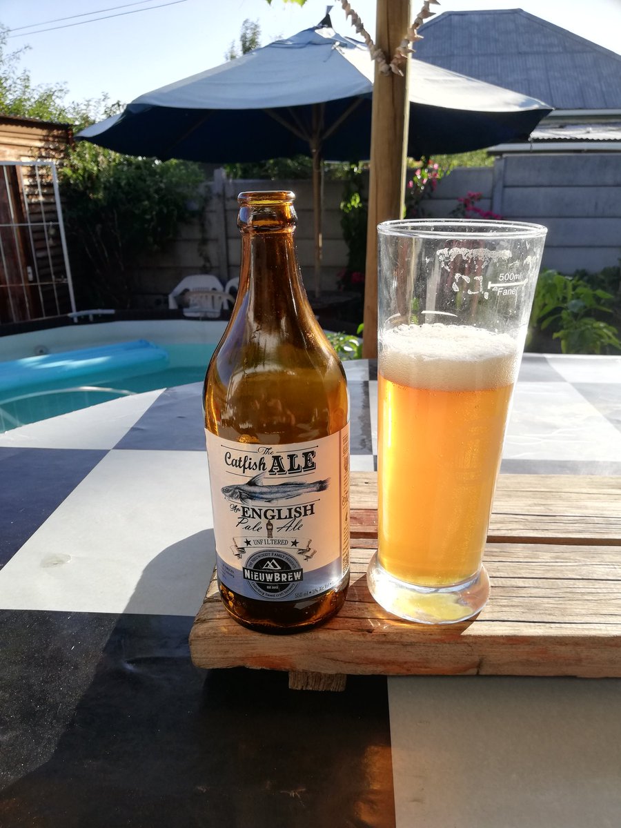 Mr_Trubshawe's tweet photo. Today's #ForrinMuck  tester for the #BrexitBraai is an English style Pale Ale from @nieuwbrew

It really is rather good https://t.co/yoQlq8CfyW