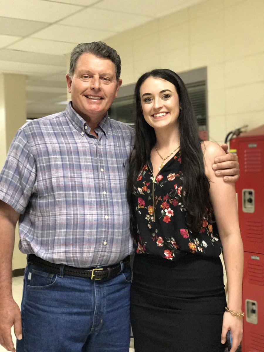smdilbeck's tweet photo. Daddy's little girls are now beautiful young women. So proud to be a  #girldad https://t.co/7hW1r4qtYA