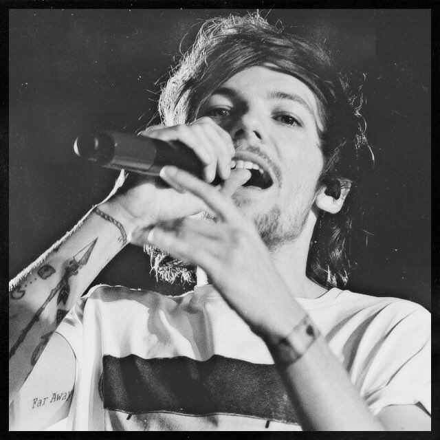 53 days to goIn a few hours we’ll get to cherish the Louis’ solo debut album with our lives. The Walls release is the most important release so we shall work even harder to support Louis with our all as Louis deserves all the support/appreciation for his hard work!!