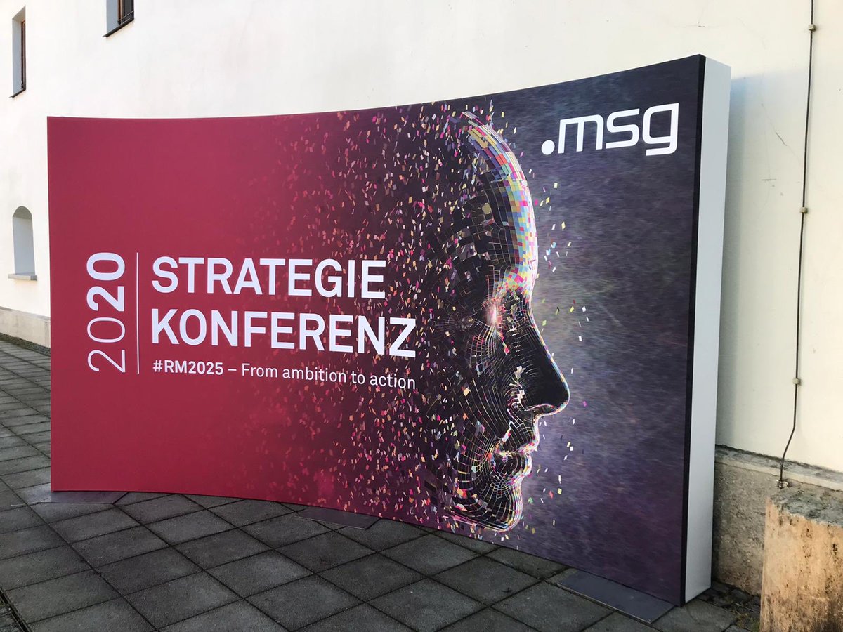 DALGruppe's tweet photo. Unsere Kolleginnen und Kollegen vom DAL IT Partner-Vertrieb sind heute heute auf der StrategieKonferenz der @msg_group und präsentieren vor 700 Führungskräften der msg  #SoftwareProjektLeasing... damit Projekte nicht an der Finanzierung scheitern... #leasing https://t.co/tRveljfAIj