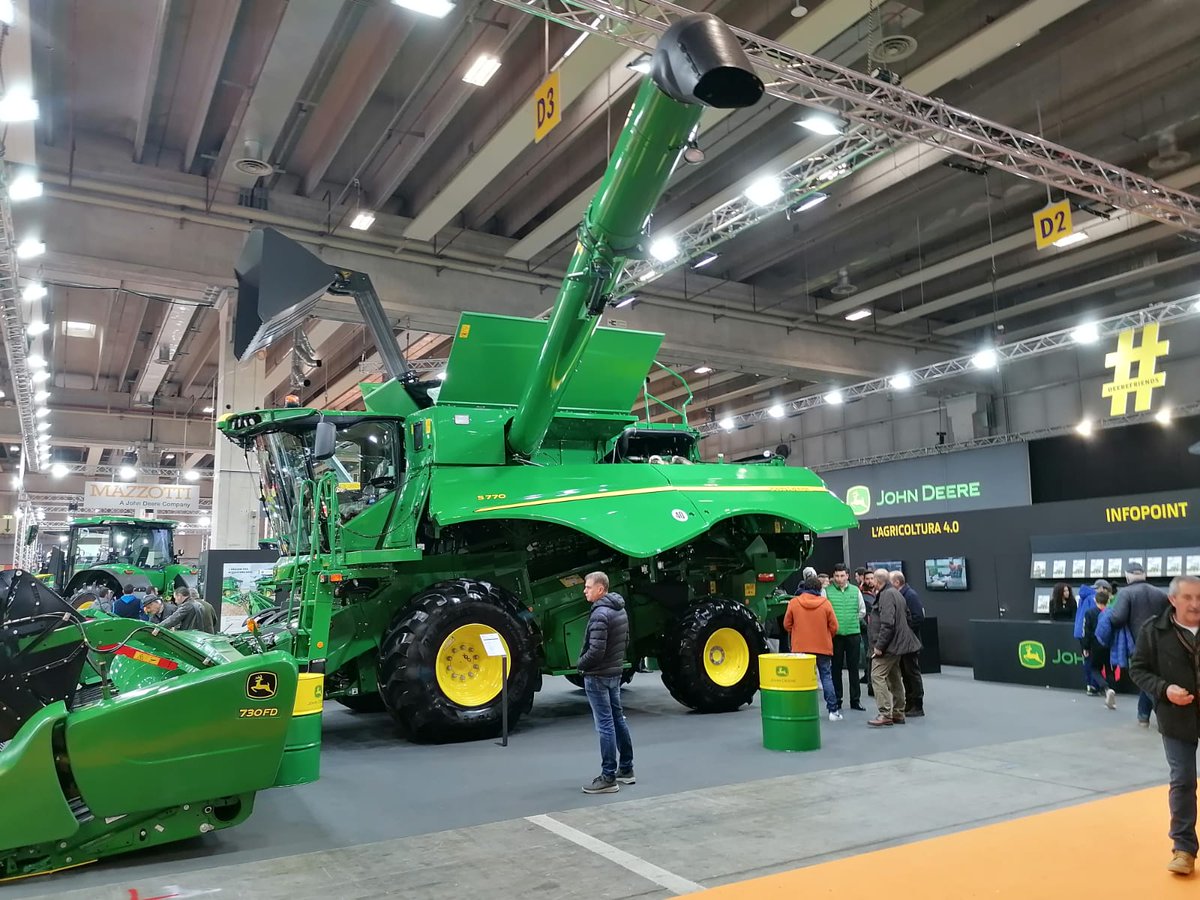 #Day2 del nostro Team <a href="/FarmitooIT/">FarmitooIT</a> a <a href="/fieragricola/">Fieragricola Verona</a>! Anche oggi abbiamo avuto il piacere di incontrare numerosi partner!🚜🌾 #Farmitweet #Agricoltura #KeepOnFarming