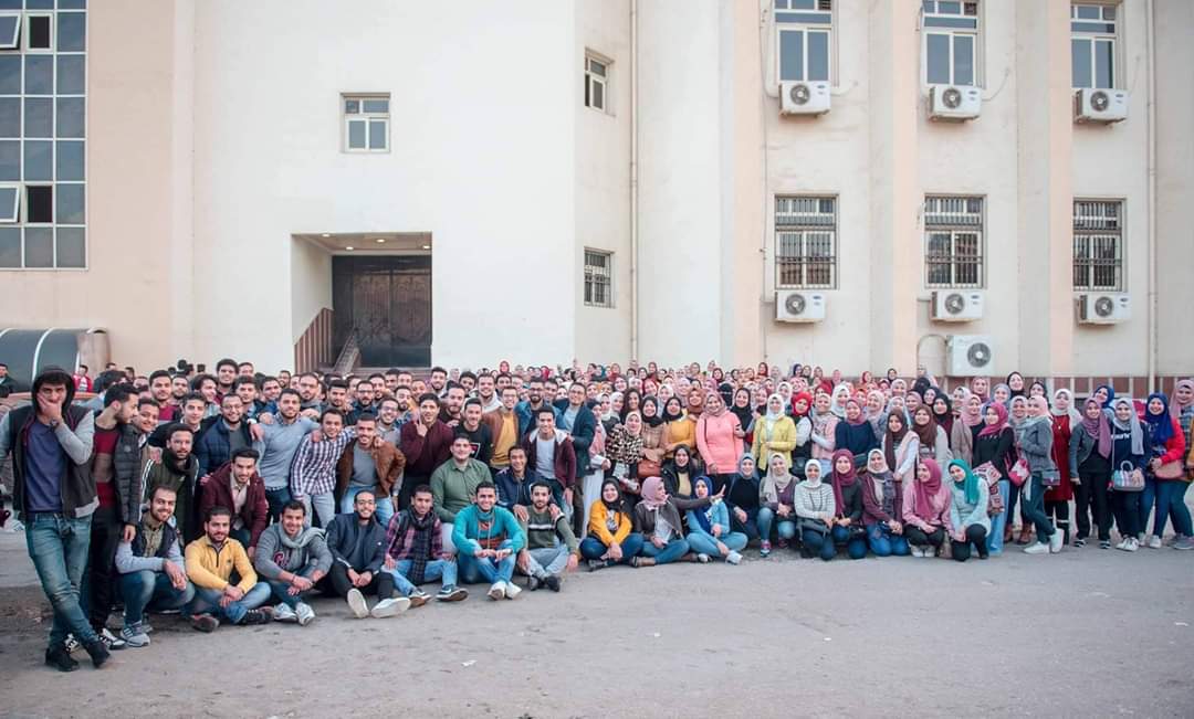 noraadel7474's tweet photo. جالي علي ميموري الفيس بوك الصور دي
زي انهاردة السنه اللي فاتت كنا متجمعين كلنا💔
#fces20 https://t.co/YBUpYnBSdG