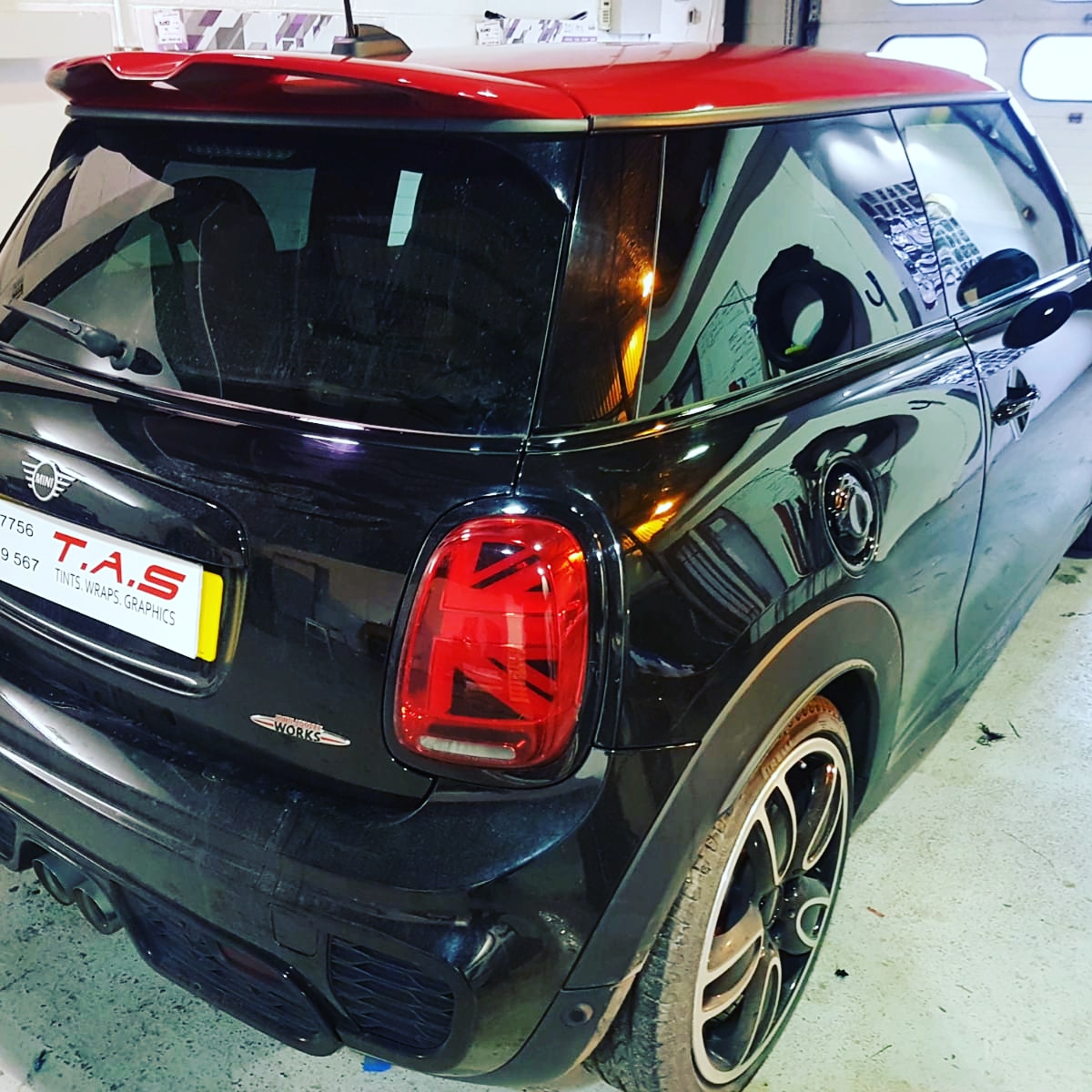 #TAShull #eastyorkshire #windowtinter #vehiclemodifier #modifiedcarsuk #wrapped #wrappedcars #dechrome #chromedelete #mini #filtered #hullbusiness