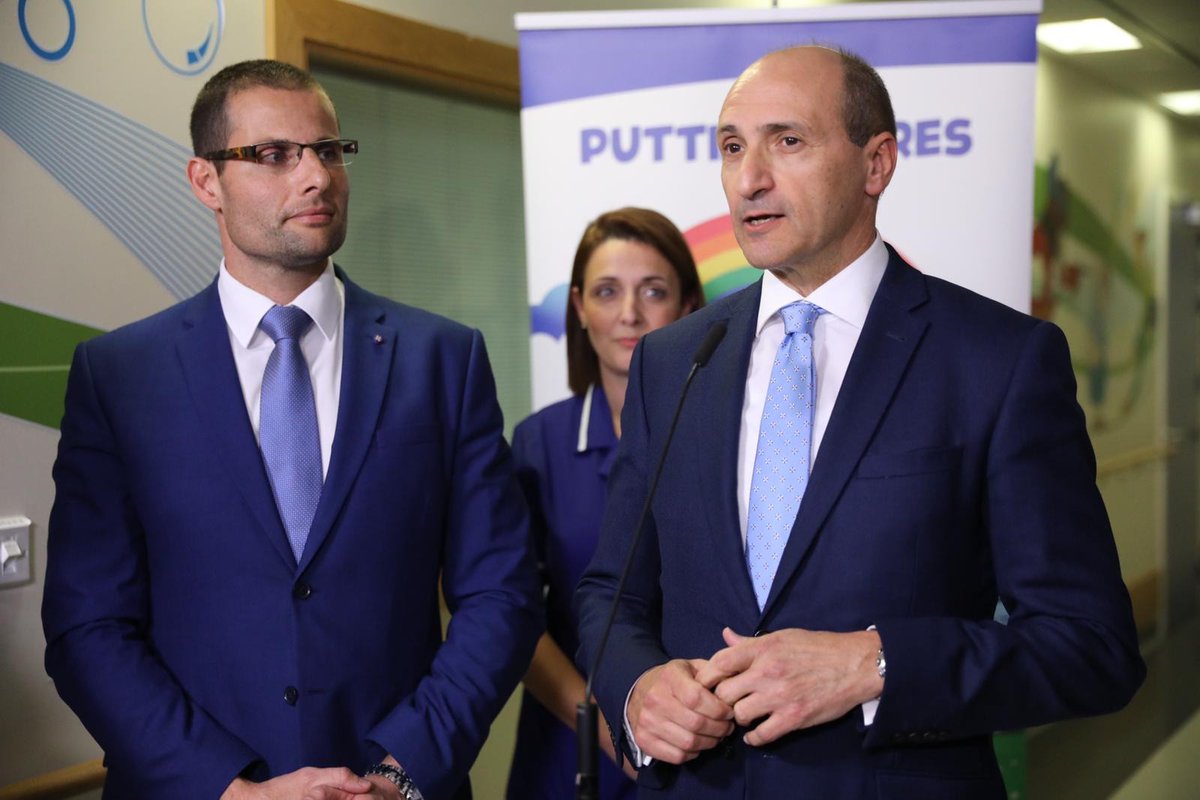 chrisfearne's tweet photo. Flimkien mal-Prim Ministru Robert Abela inawgurajna kamra għall-adoloxxenti f’Rainbow Ward fiċ-Ċentru tal-Onkoloġija Sir Anthony Mamo. https://t.co/rRQ5v8dsJh