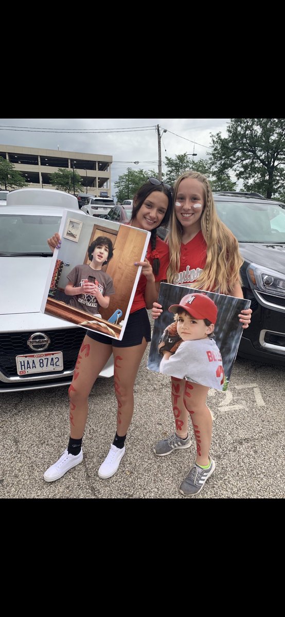 kaylazdanowicz1's tweet photo. @kyle_beller2 HAPPY BIRTHDAY BELLER miss u so so much u crack head. hope to see u soon make it the best one yet love you🥺🥺❤️❤️ https://t.co/GuATmvBpKJ