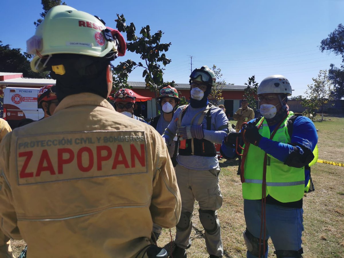 UMPCyBZ's tweet photo. #Entérate

Los 26 Oficiales -de @UMPCyBZ, @PCTlaquepaque y PCyBOMBEROS del @GobTlajomulco-  que participan en el Curso de Búsqueda y Rescate en Estructuras Colapsadas nivel Liviano #CRECL continúan fortaleciendo conocimientos y habilidades.

@sergioramloz
@ZapopanGob https://t.co/QWXs453eZo