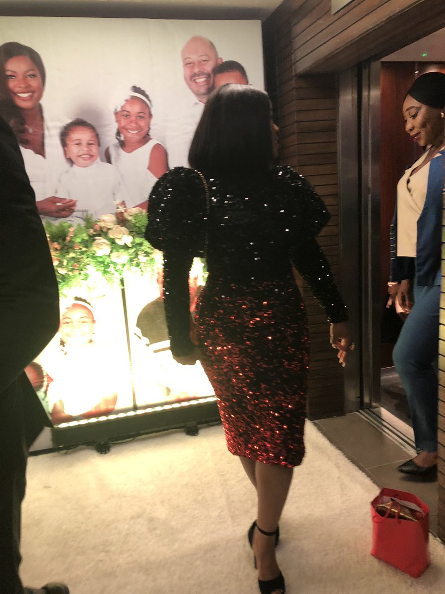 ayanabijoux's tweet photo. Looking like a truckload of $$$$
💰💰💰💰
#Queen
#HospitalityConsultant
#RestaurantBarLoungeSetUp
#HospitalityStaffRecruitmentAndTraining
#BrandActivation
#EventContentCreator
#ConcertManagement
#GuestPresenterOnTheDishLagosTalksFM 
#TheKingsKid https://t.co/bhcuZg6w6u