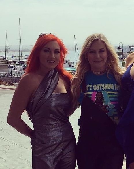 Quirky_Canadian's tweet photo. Happy birthday to The Man and one of the coolest chicks I know! Have the best day, Champ! You deserve it, @ReferToAsTheMan! https://t.co/NVthICTAds