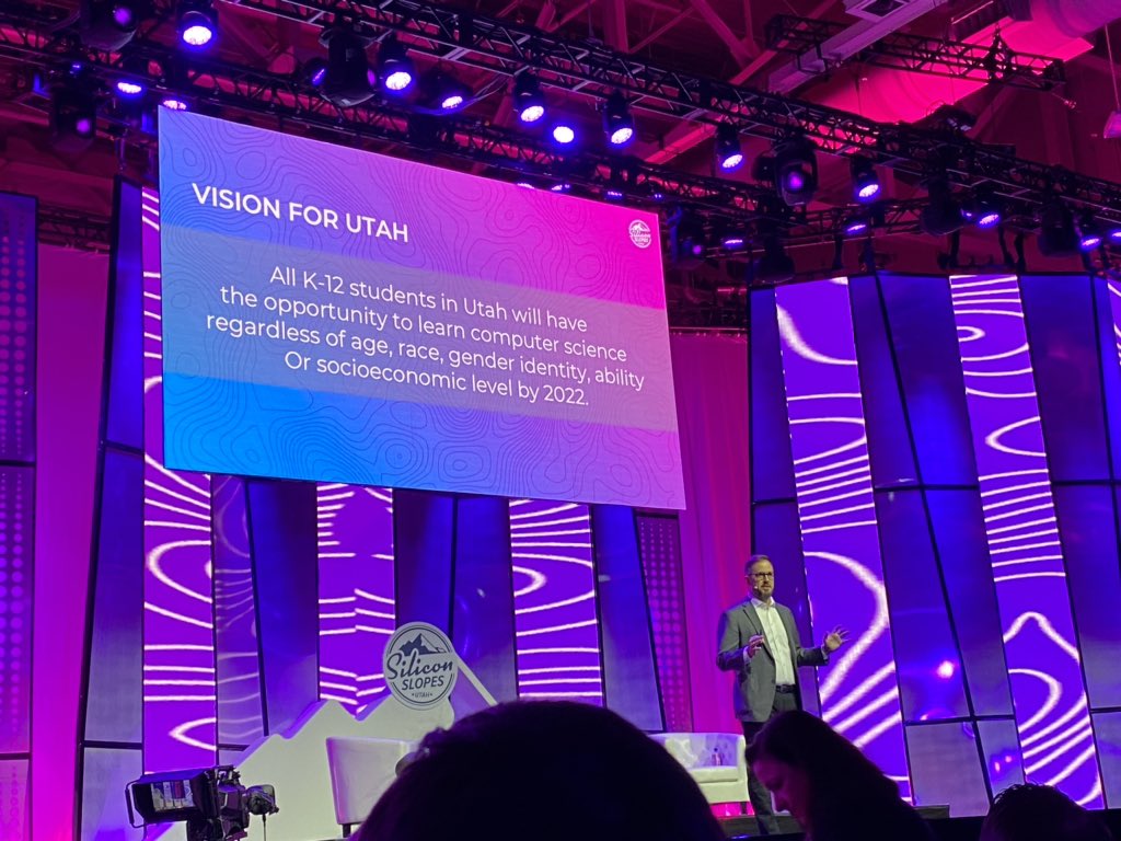 Sarah Young tweet media