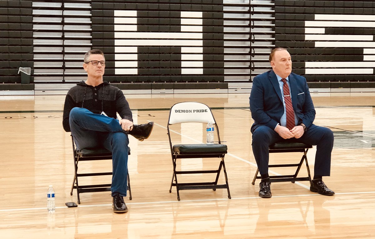 Ohio_SWC's tweet photo. We welcome sports writer Tom Withers and play-by-play announcer Michael Reghi to our conference as they share helpful tips on social media and media interaction.
#SWCLeadership https://t.co/9qpXExZwxY